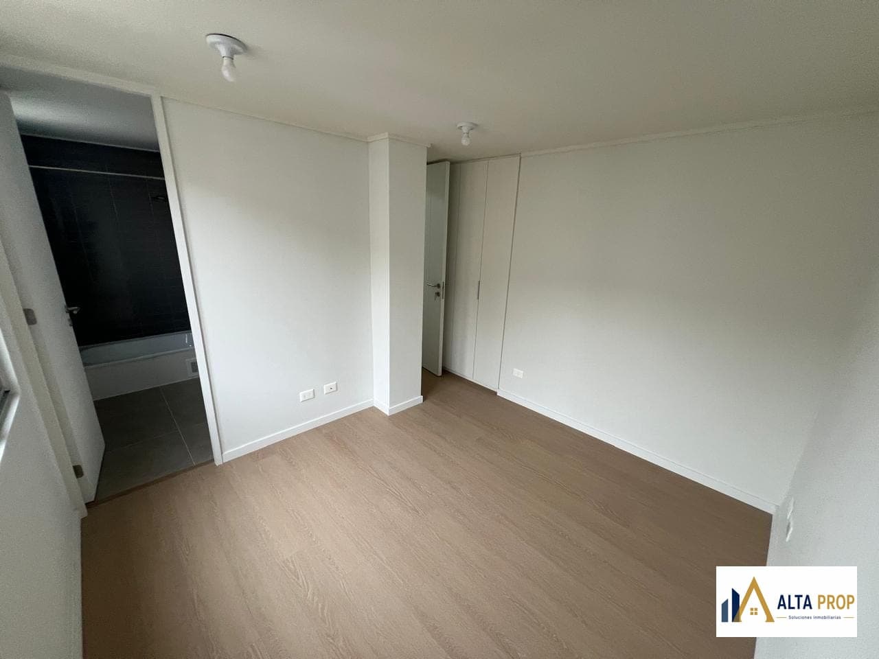 Depto 610 2D/3B Tríplex Azotea — Providencia