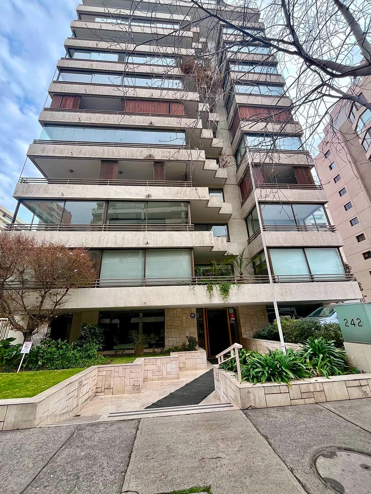Venta Depto Exclusivo en Las Condes Enrique Foster Norte 242